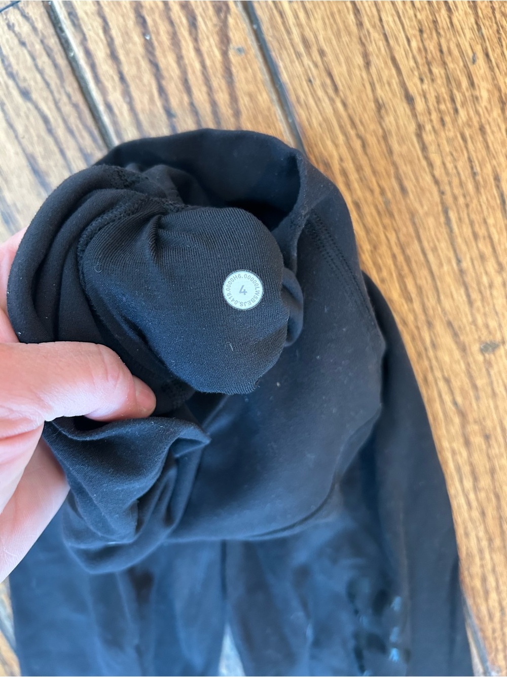 Black Womens Lululemon Skull-Accent Leggings- soul cycle - Picture 3 of 4